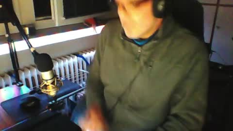        call me  Stefan online show from 18, 4, 2026