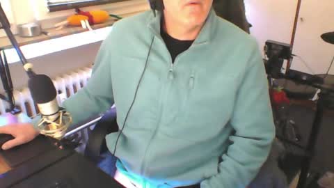 Snapshot of luckyfreak1 chatting on 1, 5, 2026 call me Stefan online show from 1, 5, 2026