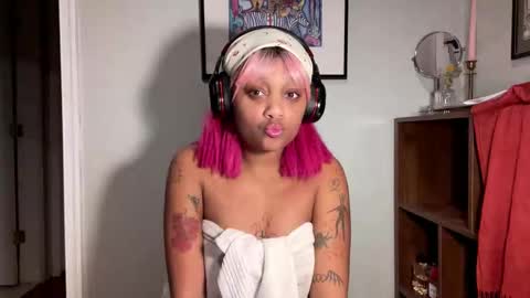 Snapshot of luckylaci777 chatting on 8, 11, 2025 luckylaci777 online show from 8, 11, 2025