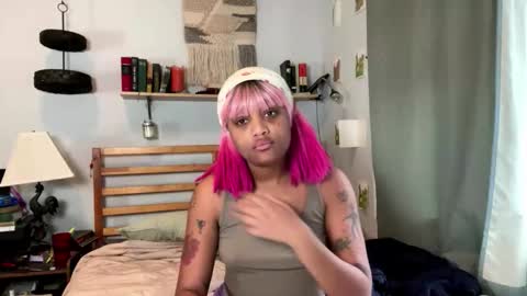 Snapshot of luckylaci777 chatting on 10, 11, 2025 luckylaci777 online show from 10, 11, 2025