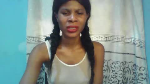 Snapshot of luckymadequeen chatting on 5, 1, 2025 Gloria online show from 5, 1, 2025