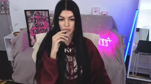 Monika online show from 8, 10, 2025