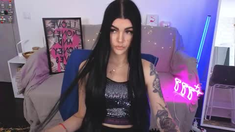 Monika online show from 20, 10, 2025