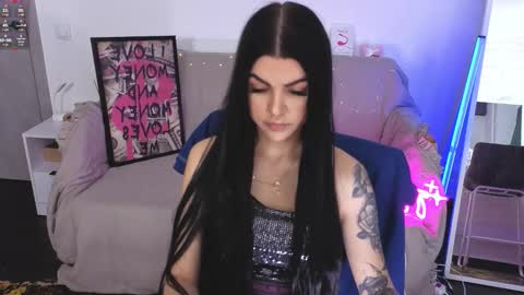 Monika online show from 7, 11, 2025