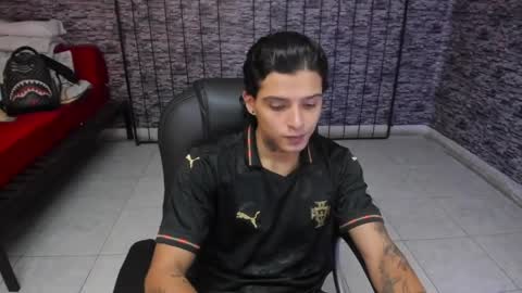 Snapshot of luckyy_boy_ chatting on 9, 4, 2026 Lucky online show from 9, 4, 2026