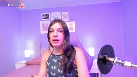 Snapshot of lucrecia_sucker chatting on 10, 9, 2025 Lu online show from 10, 9, 2025