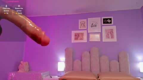 Snapshot of lucrecia_sucker chatting on 3, 10, 2025 Lu online show from 3, 10, 2025