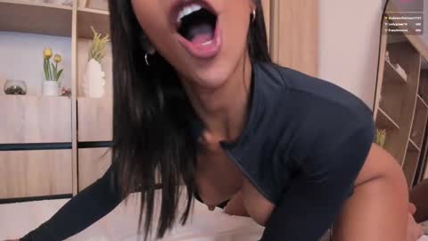 Snapshot of lucy__loud chatting on 17, 2, 2025 Paula online show from 17, 2, 2025