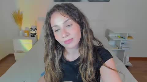 Snapshot of lucy__ray chatting on 5, 12, 2024 lucy__ray online show from 5, 12, 2024