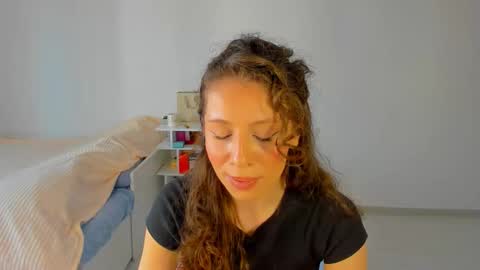 Snapshot of lucy__ray chatting on 4, 3, 2026 lucy__ray online show from 4, 3, 2026