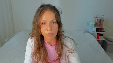 Snapshot of lucy__ray chatting on 14, 5, 2026 lucy__ray online show from 14, 5, 2026