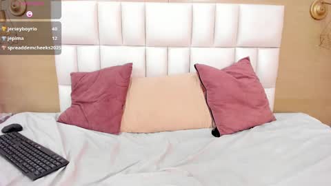 lucy_canel online show from 25, 9, 2025