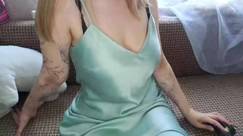 Snapshot of lucy_curvy chatting on 30, 5, 2026 Lucy online show from 30, 5, 2026