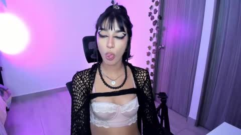Snapshot of lucy_fernandez chatting on 11, 3, 2025 lucyfer online show from 11, 3, 2025