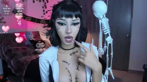 Snapshot of lucy_fernandez chatting on 5, 10, 2025 lucyfer online show from 5, 10, 2025