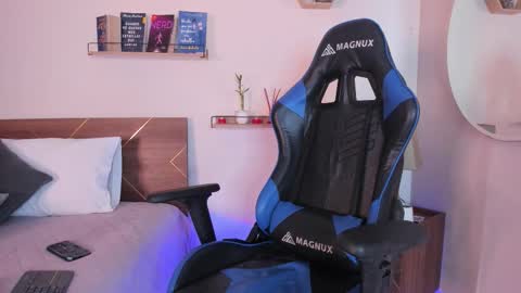 Your Lucy online show from 8, 2, 2026