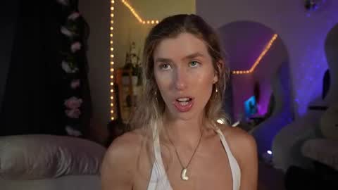 Snapshot of lucy_gooosey chatting on 27, 7, 2026 Lucy. online show from 27, 7, 2026