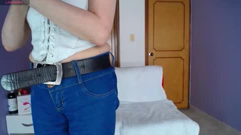 Snapshot of lucy_ny chatting on 4, 2, 2026 SleepyAbuela online show from 4, 2, 2026