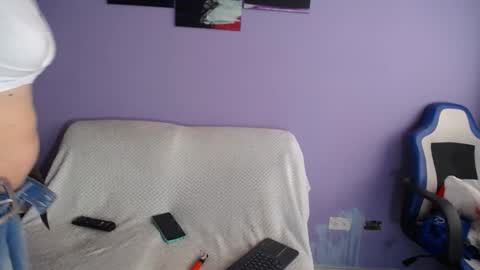  SleepyAbuela online show from 14, 4, 2026