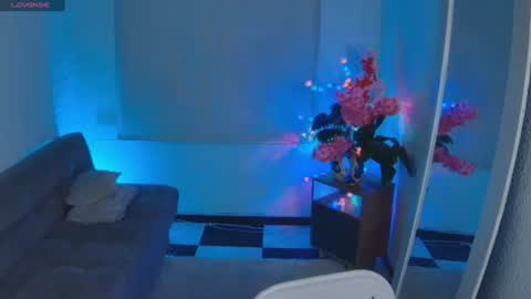 Snapshot of lucy_priincess chatting on 21, 6, 2026 lucy online show from 21, 6, 2026