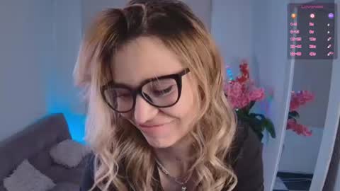 Snapshot of lucy_priincess chatting on 23, 6, 2026 lucy online show from 23, 6, 2026