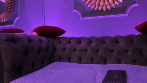 Lucy  online show from 18, 12, 2024