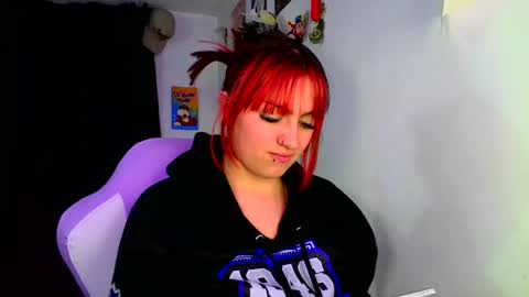 Snapshot of lucycherry__ chatting on 21, 2, 2025 LUCIA online show from 21, 2, 2025