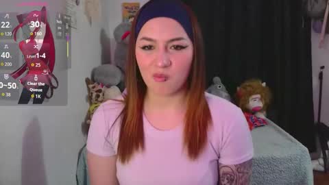 Snapshot of lucycherry__ chatting on 12, 9, 2025 LUCIA online show from 12, 9, 2025