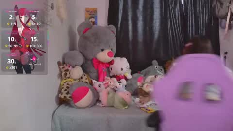 Snapshot of lucycherry__ chatting on 30, 9, 2025 LUCIA online show from 30, 9, 2025