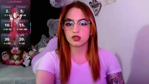 Snapshot of lucycherry__ chatting on 10, 10, 2025 LUCIA online show from 10, 10, 2025