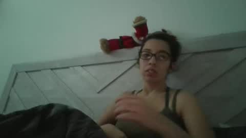 lucylitt25 online show from 20, 4, 2026