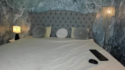 Lucy online show from 27, 3, 2026