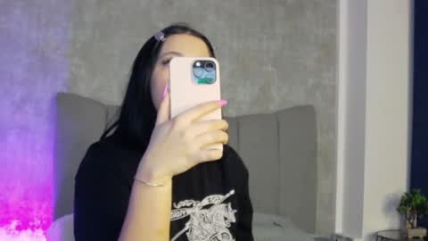 lucyrayy online show from 8, 2, 2026