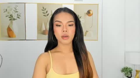 lucyvane online show from 17, 7, 2026