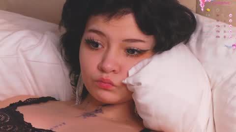 lucyvee online show from 21, 12, 2024