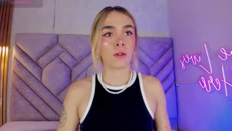 Lucy Vega online show from 5, 12, 2024