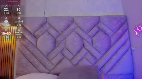 Lucy Vega online show from 20, 12, 2024