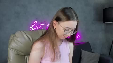 Snapshot of lucyy_green chatting on 2, 8, 2026 Lucy online show from 2, 8, 2026