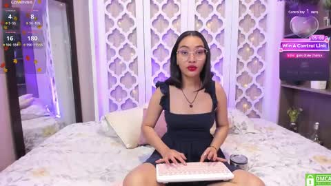 Snapshot of lucyy_liiu chatting on 27, 12, 2024 Lucy Liiu online show from 27, 12, 2024