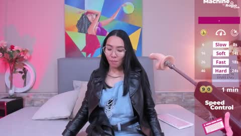 Snapshot of lucyy_liiu chatting on 23, 9, 2025 Lucy Liiu online show from 23, 9, 2025