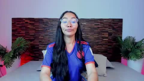 Snapshot of lucyy_liiu chatting on 17, 6, 2026 Lucy Liiu online show from 17, 6, 2026