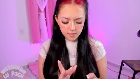 Snapshot of lucyy_peach chatting on 19, 12, 2024 LUCYY FROM HOME online show from 19, 12, 2024