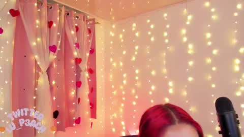 Snapshot of lucyy_peach chatting on 18, 2, 2025 LUCYY FROM HOME online show from 18, 2, 2025
