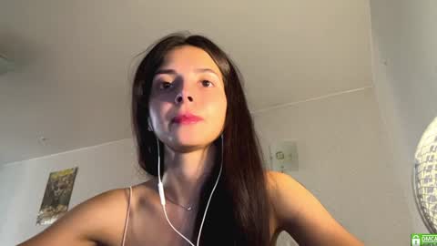 Snapshot of ludivinablice chatting on 21, 7, 2026 Mika online show from 21, 7, 2026