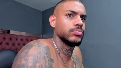 Snapshot of luigi1_ chatting on 21, 12, 2024 Luigi Vitale online show from 21, 12, 2024