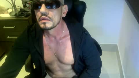 Snapshot of luigtkrj chatting on 31, 5, 2026 luigtkrj online show from 31, 5, 2026