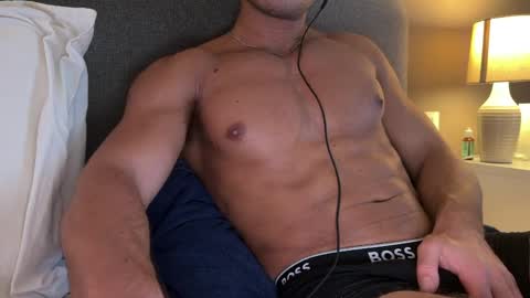 Snapshot of luis763413 chatting on 29, 4, 2026 luis763413 online show from 29, 4, 2026