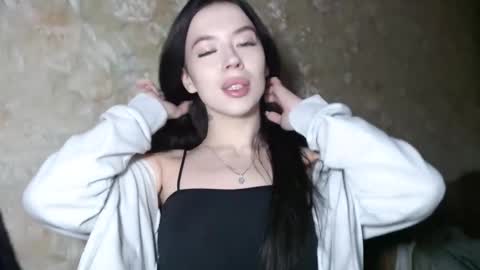 luisa lovedom online show from 5, 2, 2026