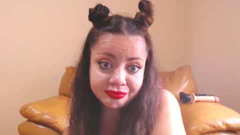 Cassie online show from 25, 9, 2025