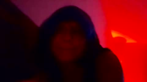 Snapshot of luisandcia chatting on 12, 10, 2025 luisandcia online show from 12, 10, 2025